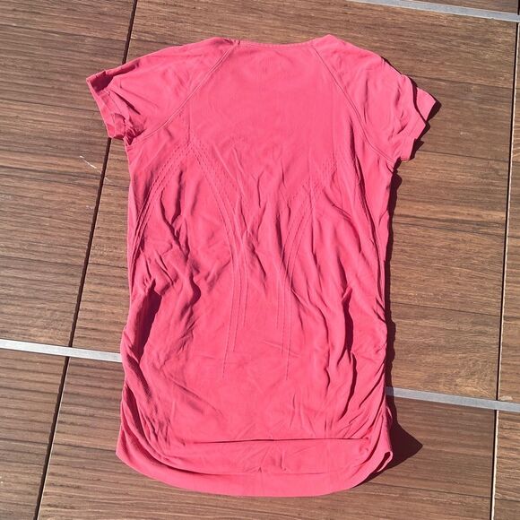 Athleta Pink Performance Top - Picture 3 of 3